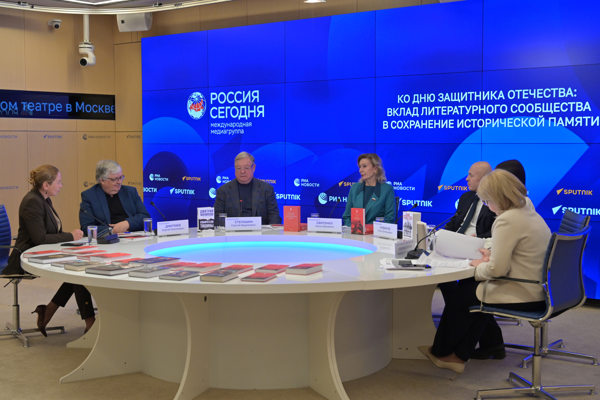 Ко Дню защитника Отечества: вклад литературного сообщества в сохранение исторической памяти
