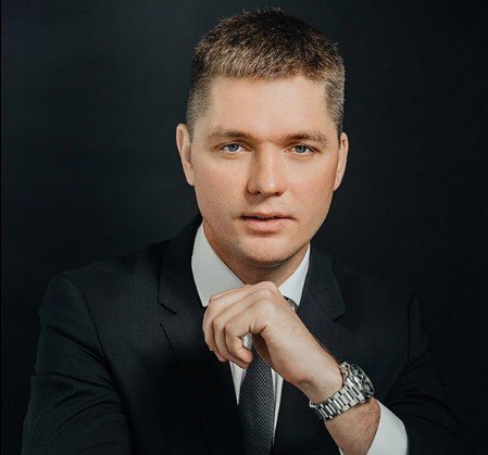 Александр Черников